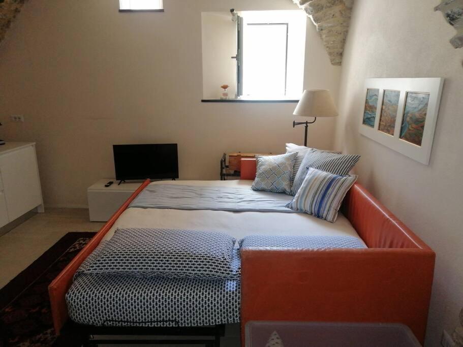 Studio Pietra E Charme Diano San Pietro Eksteriør billede