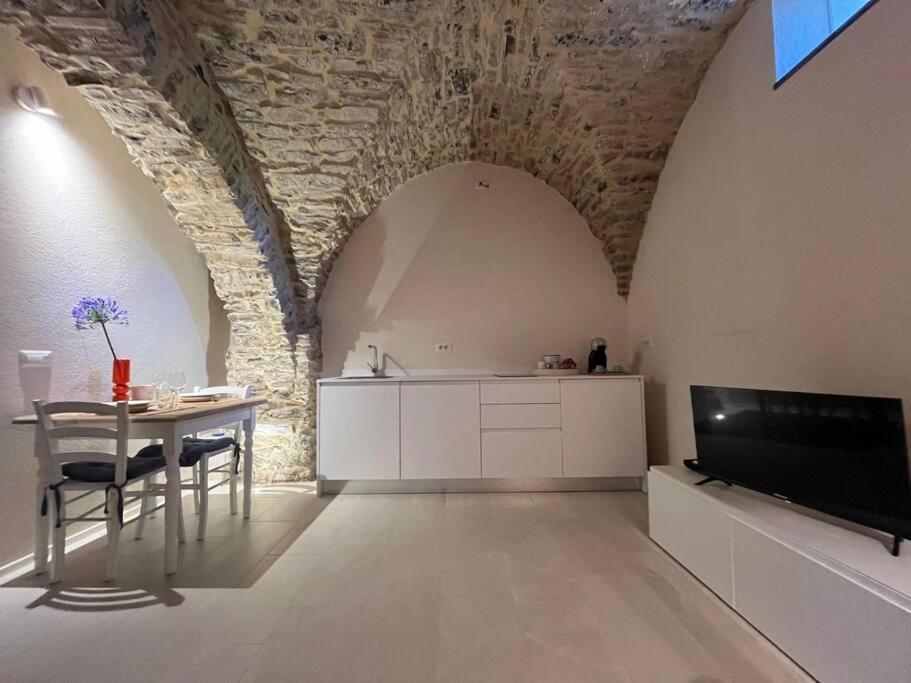 Studio Pietra E Charme Diano San Pietro Eksteriør billede
